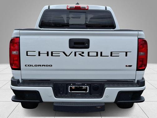 Summit White 2022 Chevrolet Colorado Z71