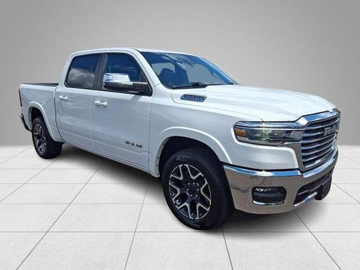 Bright White Clearcoat 2025 RAM 1500 Laramie