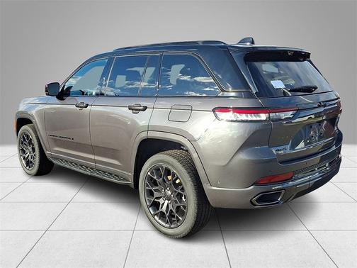 2025 Jeep Grand Cherokee Summit