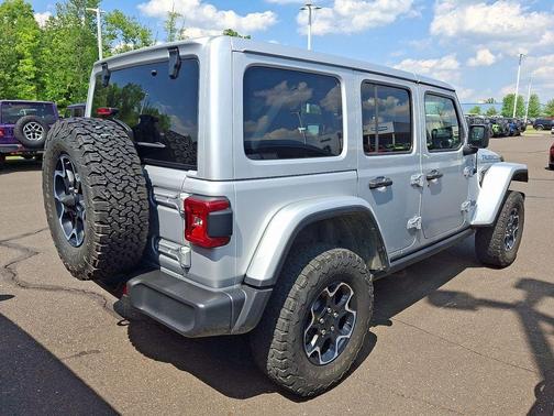 Silver Zynith Clearcoat 2023 Jeep Wrangler 4xe Rubicon