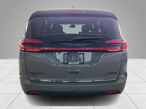 2022 Chrysler Pacifica Hybrid Touring L