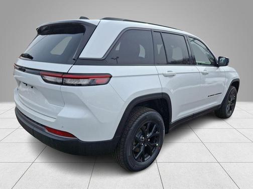 2026 Jeep Grand Cherokee Laredo
