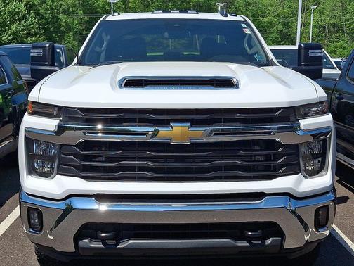 Summit White 2024 Chevrolet Silverado 3500 LT