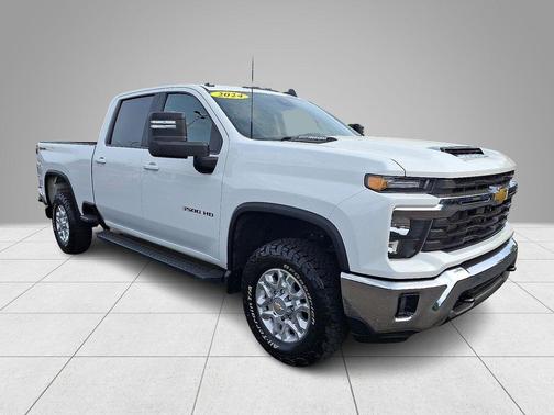 Summit White 2024 Chevrolet Silverado 3500 LT