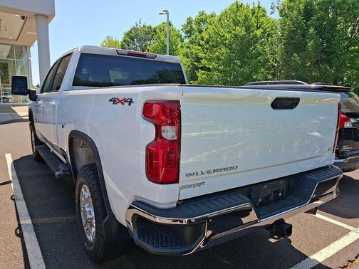 Summit White 2024 Chevrolet Silverado 3500 LT
