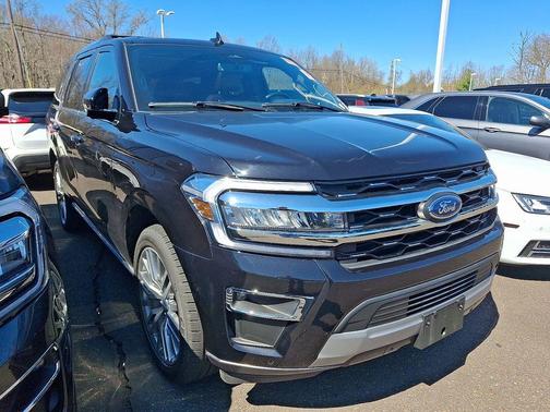 Black Metallic 2024 Ford Expedition Limited