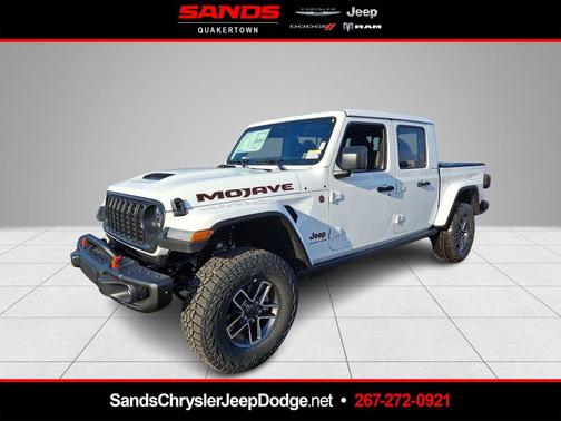 Bright White Clearcoat 2026 Jeep Gladiator Mojave