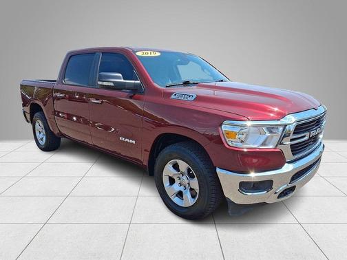 Delmonico Red Pearlcoat 2019 RAM 1500 Big Horn