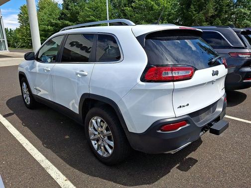 Bright White Clearcoat 2015 Jeep Cherokee Limited