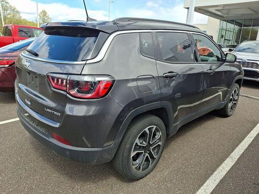 Granite Crystal Clearcoat Metallic 2023 Jeep Compass Limited