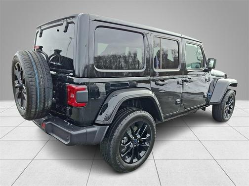 2025 Jeep Wrangler 4xe Sahara