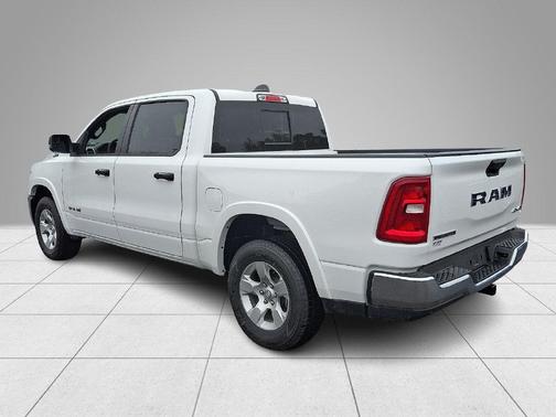 Bright White Clearcoat 2026 RAM 1500 Big Horn/Lone Star