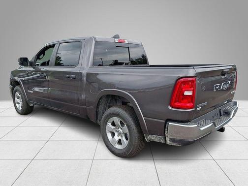 Granite Crystal Clearcoat Metallic 2026 RAM 1500 Big Horn/Lone Star