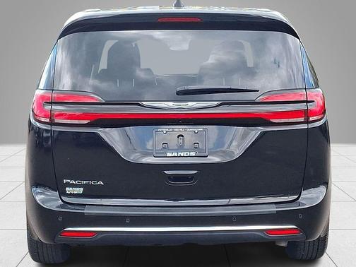 Diamond Black 2024 Chrysler Pacifica Touring-L