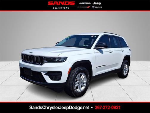 2023 Jeep Grand Cherokee Laredo