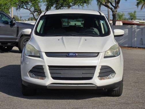 White Platinum Metallic Tri-Coat 2015 Ford Escape SE