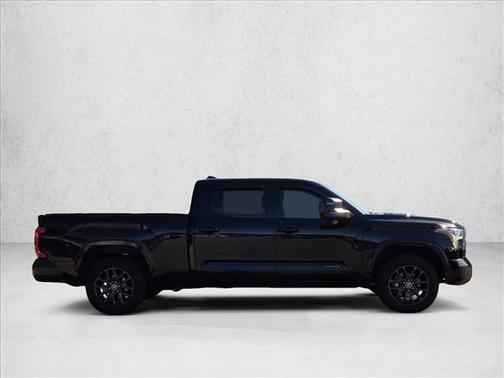 2023 Toyota Tundra Hybrid Platinum