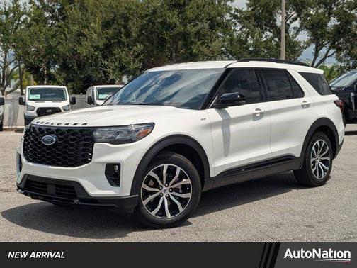 2025 Ford Explorer ST-Line