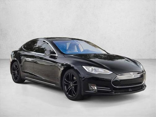 2015 Tesla Model S 85