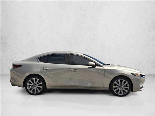 2022 Mazda Mazda3 FWD w/Select Package