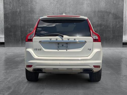 2016 Volvo XC60 T5 Drive-E Premier