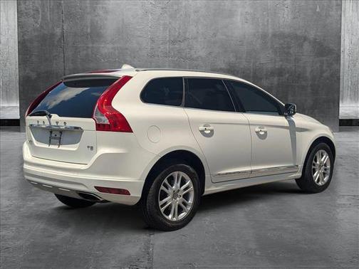 2016 Volvo XC60 T5 Drive-E Premier