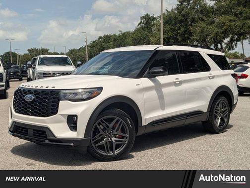 2025 Ford Explorer ST-Line