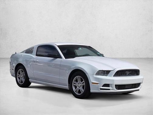 2014 Ford Mustang V6