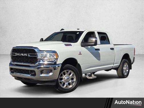 2024 RAM 2500 Tradesman Crew Cab 4x4 6'4' Box