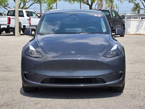 Silver/Gray 2023 Tesla Model Y Long Range Dual Motor All-Wheel Drive