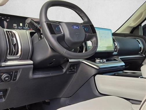 Glacier Gray Metallic Tri-Coat 2026 Ford Expedition Max Platinum