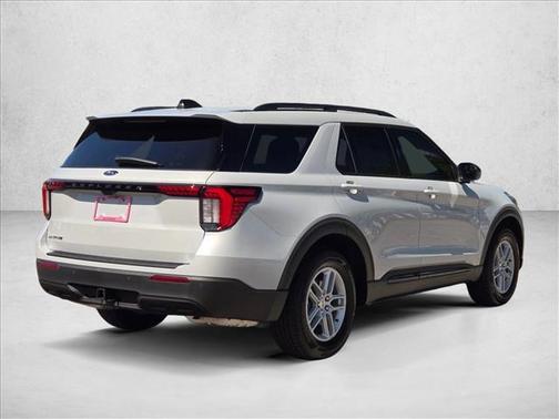 Space White Metallic 2026 Ford Explorer Active w/200A Pkg