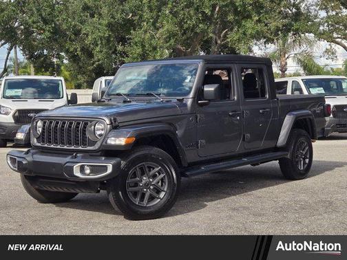 2024 Jeep Gladiator Sport S