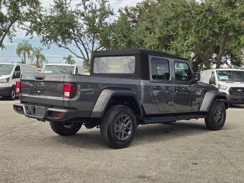 2024 Jeep Gladiator Sport S