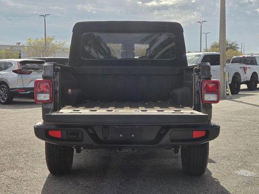 2024 Jeep Gladiator Sport S