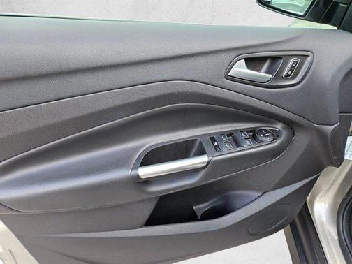 Tectonic 2015 Ford C-Max Hybrid SEL