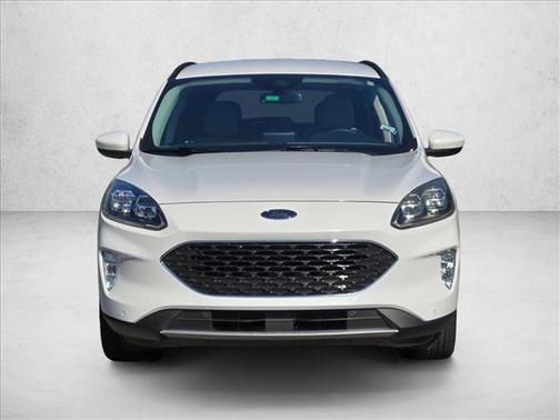 Star White Metallic Tri-Coat 2022 Ford Escape Titanium