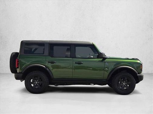 Eruption Green Metallic 2024 Ford Bronco Black Diamond
