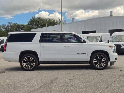 2018 Chevrolet Suburban LT