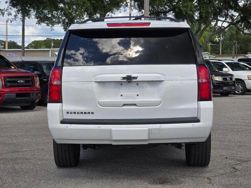 2018 Chevrolet Suburban LT