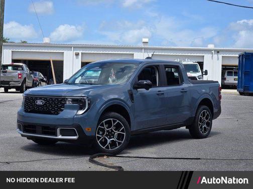 Azure Gray Metallic Tri-Coat 2026 Ford Maverick Lariat