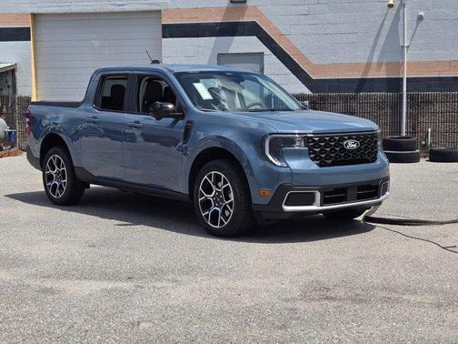Azure Gray Metallic Tri-Coat 2026 Ford Maverick Lariat