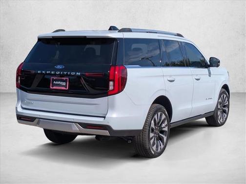 Space Silver Metallic 2026 Ford Expedition Platinum