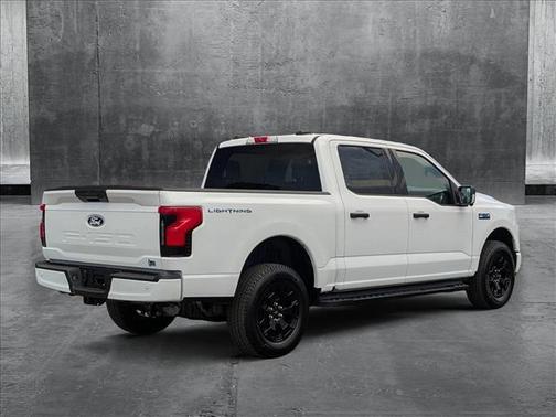 2025 Ford F-150 Lightning XLT