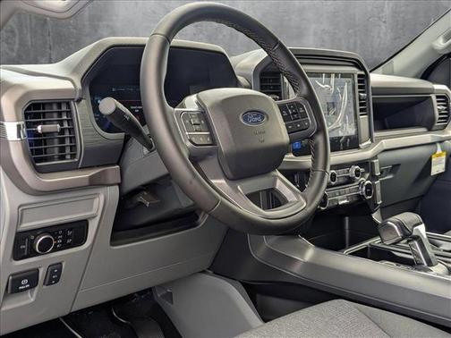 2025 Ford F-150 Lightning XLT