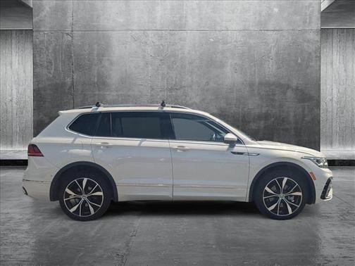 2024 Volkswagen Tiguan 2.0T SEL R-Line 4MOTION