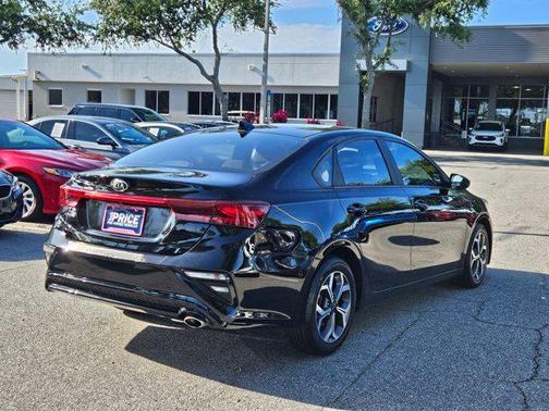 Aurora Black 2019 Kia Forte LXS