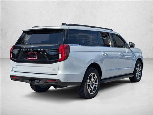 2025 Ford Expedition Max Active 4x2