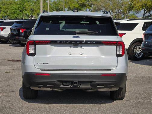 Space White Metallic 2025 Ford Explorer Active