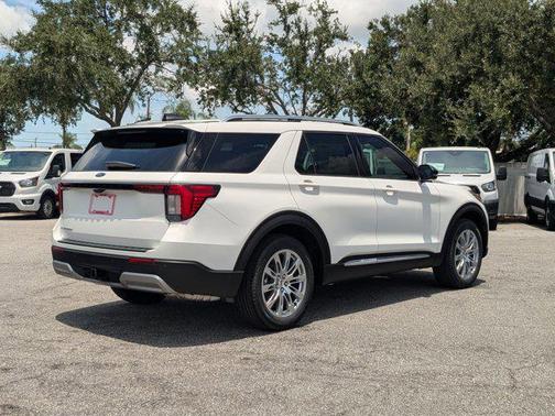 2025 Ford Explorer Platinum